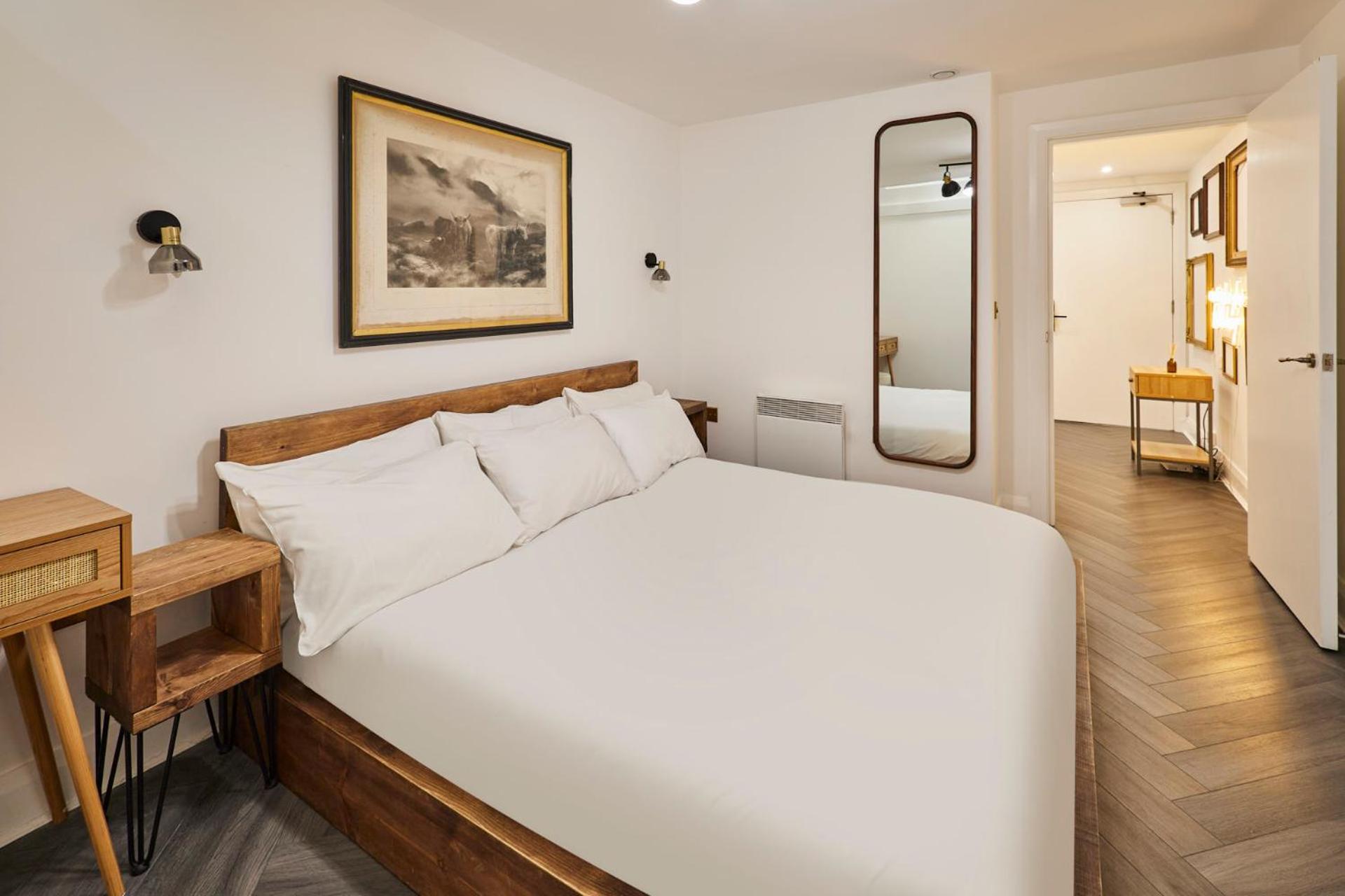 Host & Stay - Queen Square Hideaway Ливърпул Екстериор снимка